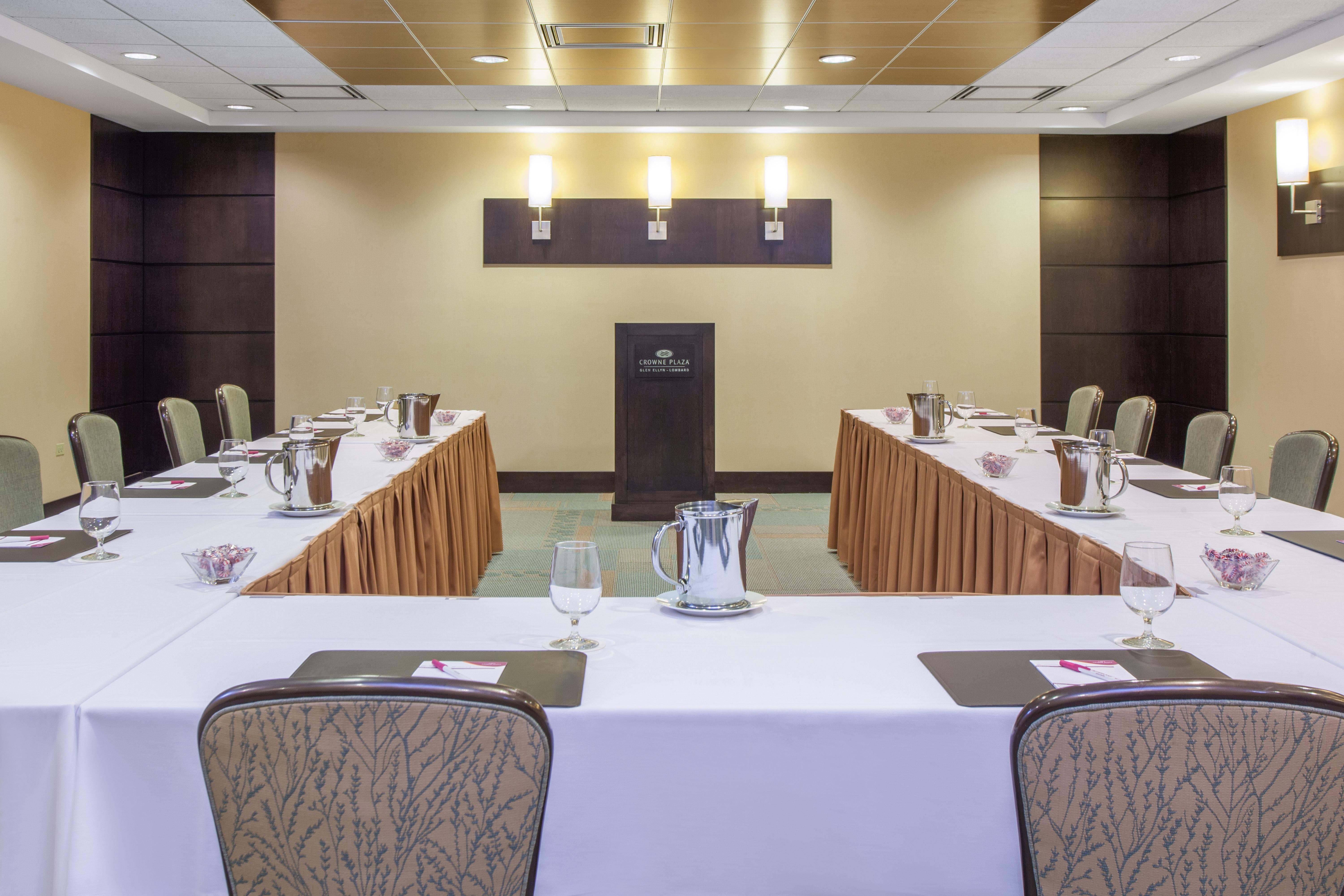 Crowne Plaza Hotel Glen Ellyn/Lombard By Ihg מראה חיצוני תמונה