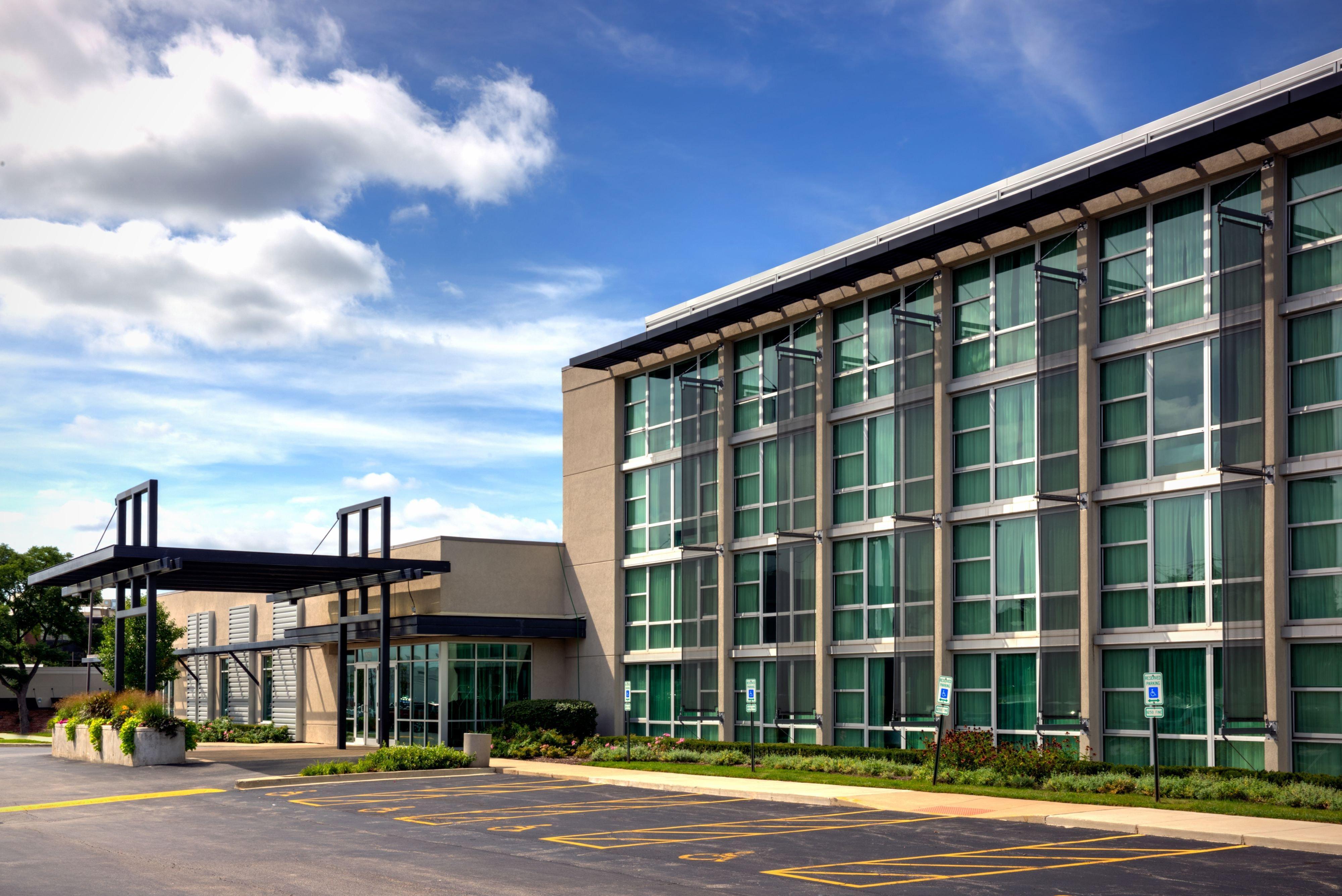 Crowne Plaza Hotel Glen Ellyn/Lombard By Ihg מראה חיצוני תמונה