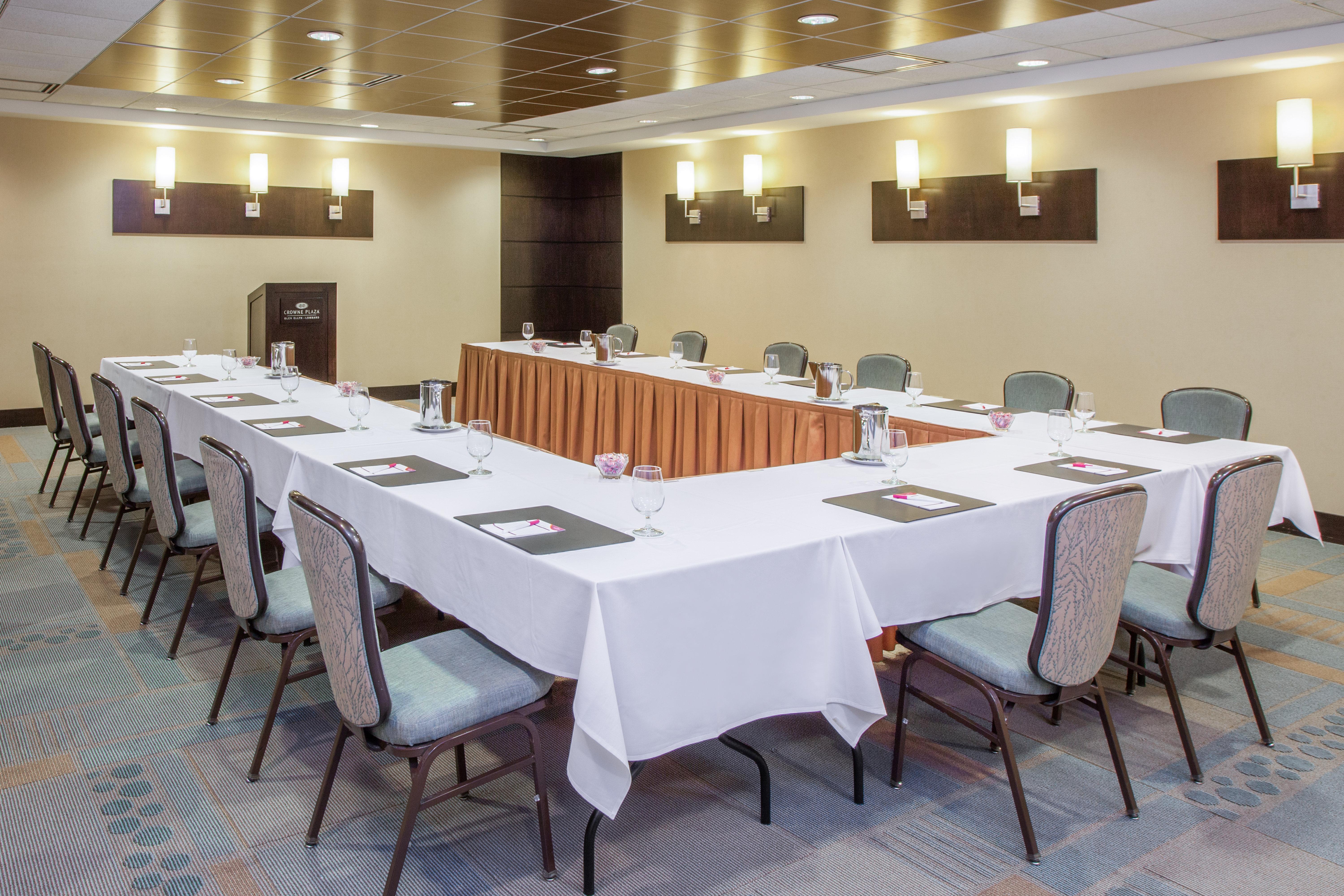 Crowne Plaza Hotel Glen Ellyn/Lombard By Ihg מראה חיצוני תמונה