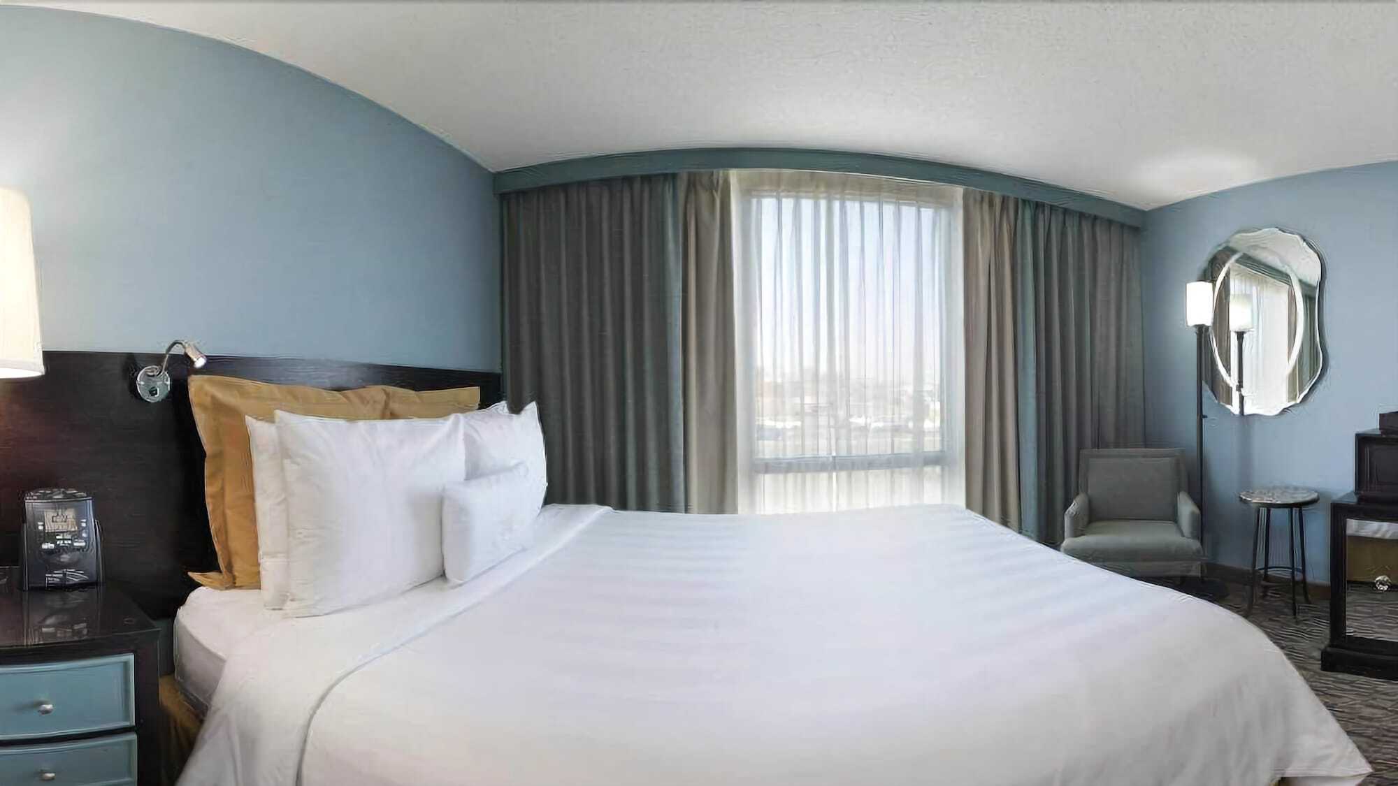 Crowne Plaza Hotel Glen Ellyn/Lombard By Ihg מראה חיצוני תמונה